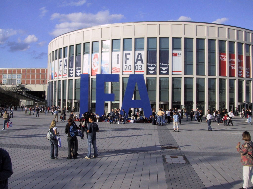 Roboter und China bestimmen die IFA in Berlin